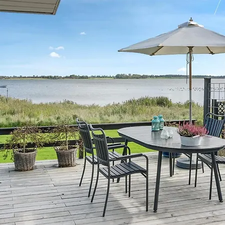 펜션 Eksklusiv Feriebolig Med Panoramaudsigt Munkebo