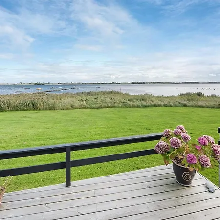 Eksklusiv Feriebolig Med Panoramaudsigt Nyaraló